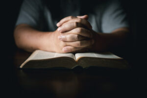 Support for prayer position
