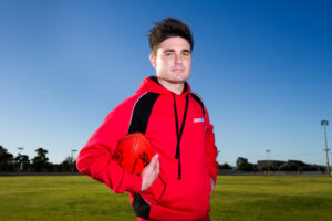 Thomson to remain Gol Gol coach