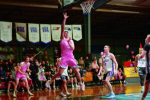 Heat ease past Breakers