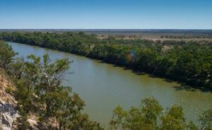 Former Commonwealth Environmental Water Holder slams Murray-Darling Basin Plan deal