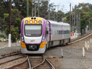 Heat affects train, bus services