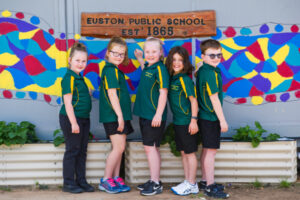 Euston students get arty in the open