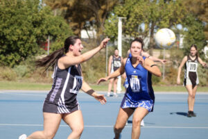 Kroehn, Gray pressure pays off as Magpies win