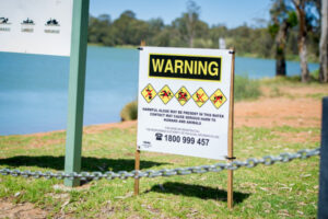 Red alert areas for toxic algae expand