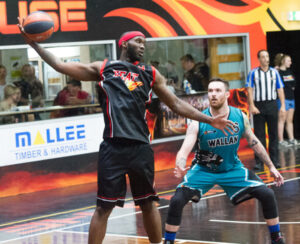 Heat men roll on in style over Wallan