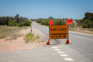 Levee pressure grows ahead of flood peak