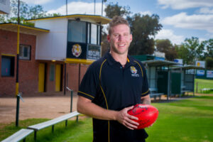 Jake Reed to swap cricket for coaching footy at Red Cliffs