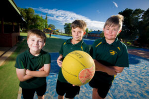 Red Cliffs Primary School’s breakfast lets parents and students catch up