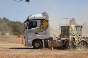 Forum lifts load