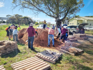 Robinvale locals alarmed by speed of rising waters