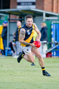 Sunraysia football: Robinvale Euston and Red Cliffs forwards catch the eye