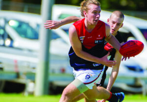 Under 18s: Eagles and Demons set early pace