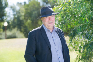 Mildura candidate Steve Timmis snubs fat cat wage