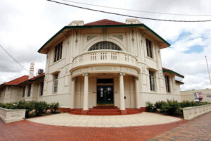 Live music returns to the Mildura Club