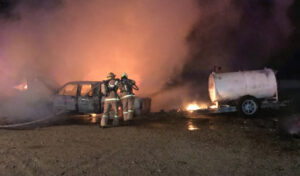 Crews save houseboats from 10m flames at Mildura