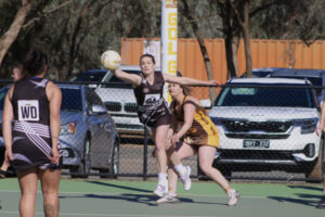 Thriller haunts Magpies