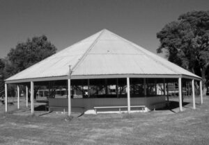 Reassemble the ways of the old schoolyard