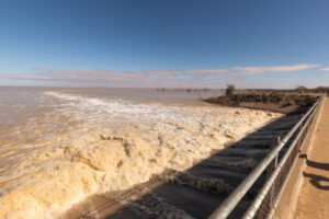 Full Menindee Lakes help keep rivers high