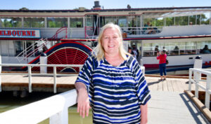 Mildura to Gol Gol charity run a race against paddlesteamer