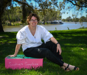 Cupper backs new independent federal candidate