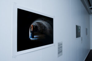 Photographer cuts through blurred ideas of art