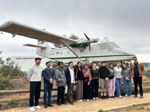 Muster corrales med students