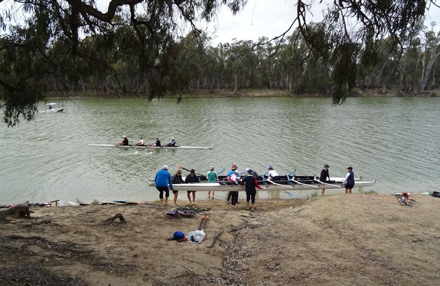 Rowathon helping keep RFDS afloat