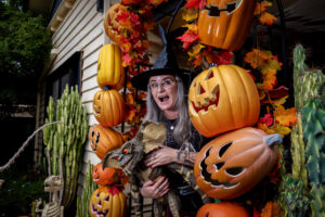 It’s Hallo-scream!