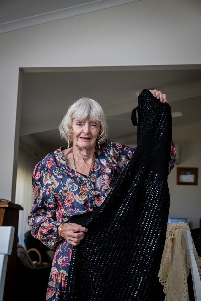 Crochet queen knot your average dressmaker