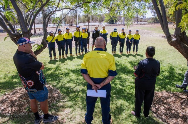 New program connects Aboriginal youth to country