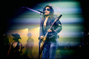 Prices cut for Lenny Kravitz