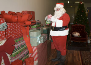 Sleigh it ain’t snow! Santa’s on his way