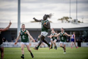 Tippa ditches white and green for Merbein