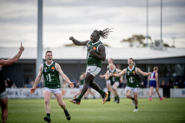 Tippa ditches white and green for Merbein