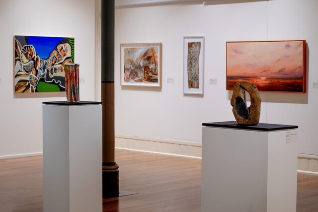 Inquiry into art, transport restructure