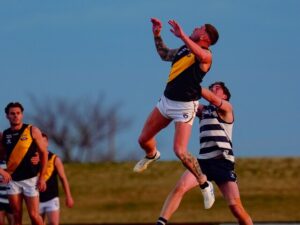 Pair caught with $120,000 drug stash