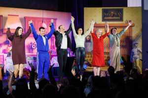 La famiglia on stage at MAC