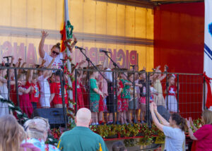 Community carols hit a high note