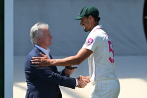 Starc warning: age no barrier for Aussies at next Ashes