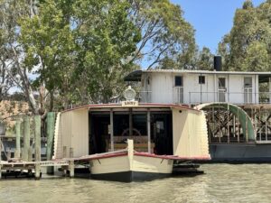 The little paddle steamer that could