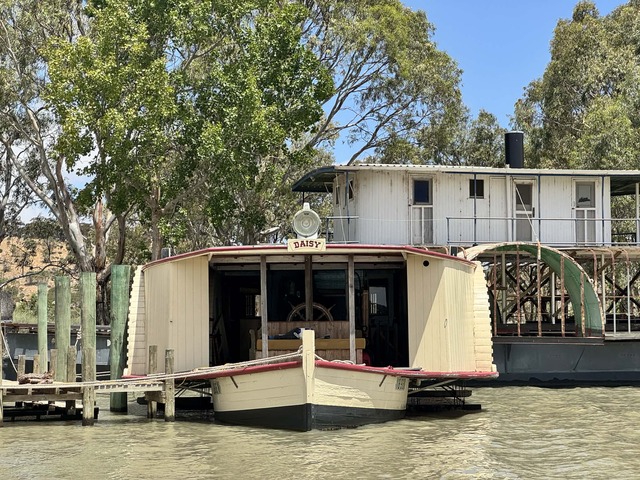 The little paddle steamer that could