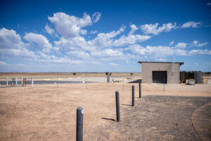 Boinka fire changes direction