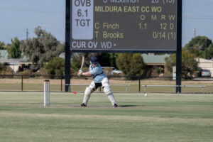 Setts down East to lock in top spot