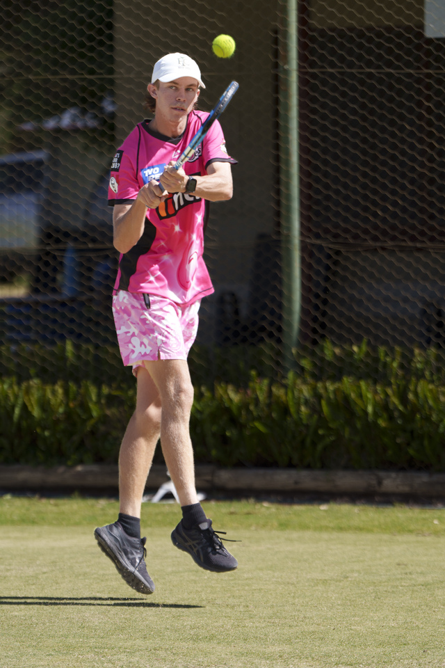 Rackets ready in Red Cliffs