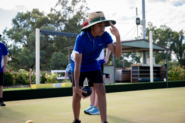 Bowls without barriers