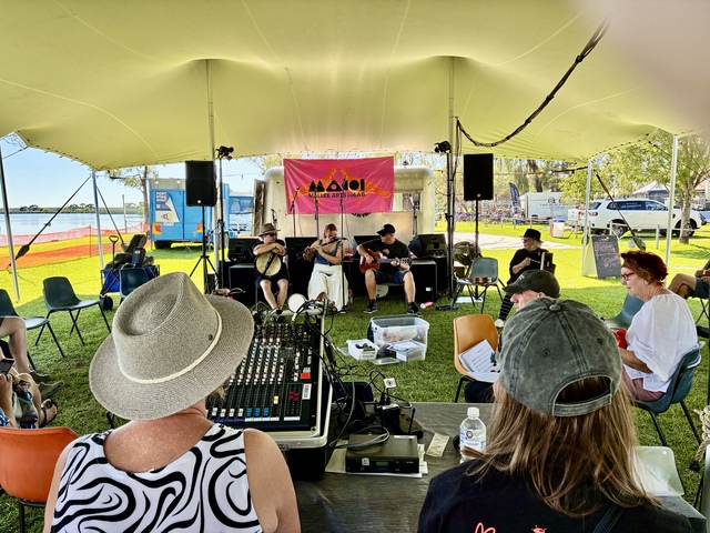 Chilled tunes heat up the lake