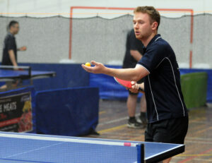 Tight matches highlight second round