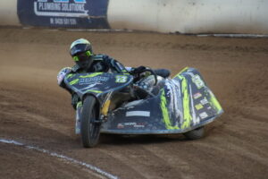 Sidecar stars set for showdown