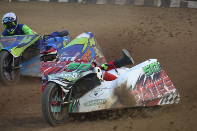 Rain calls off Bradshaw battle