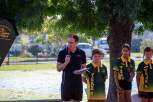 Students pay tribute